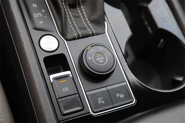 2023 Volkswagen Atlas V6 SEL Premium R-Line photo 19