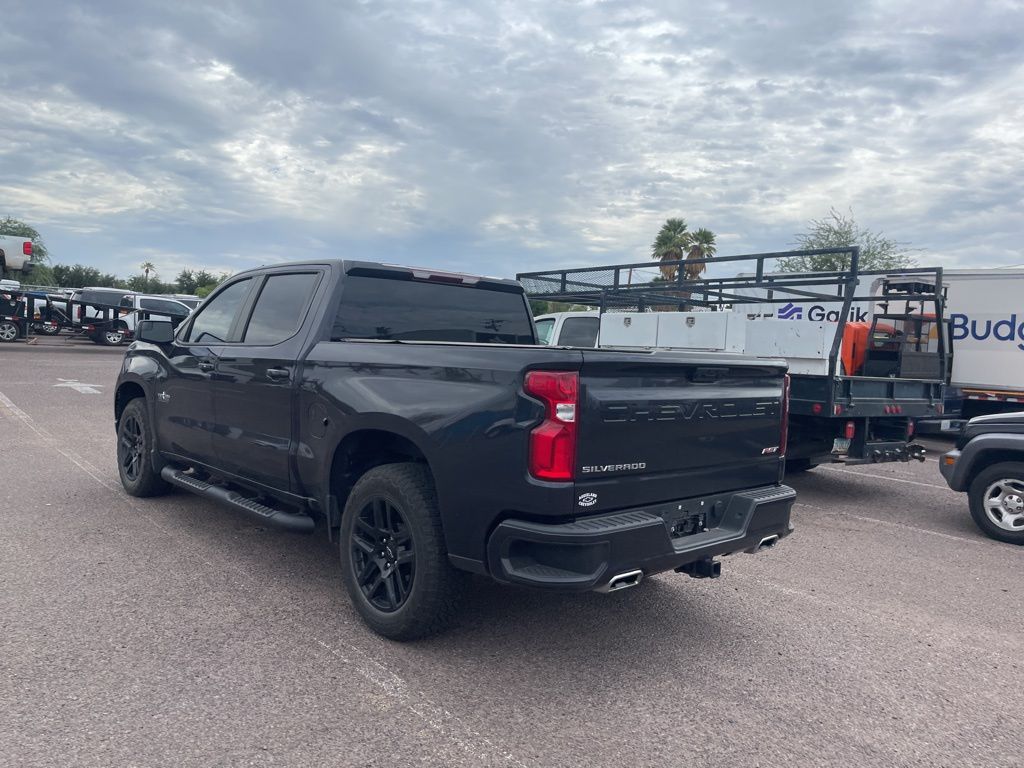2023 Chevrolet Silverado 1500 RST photo 2
