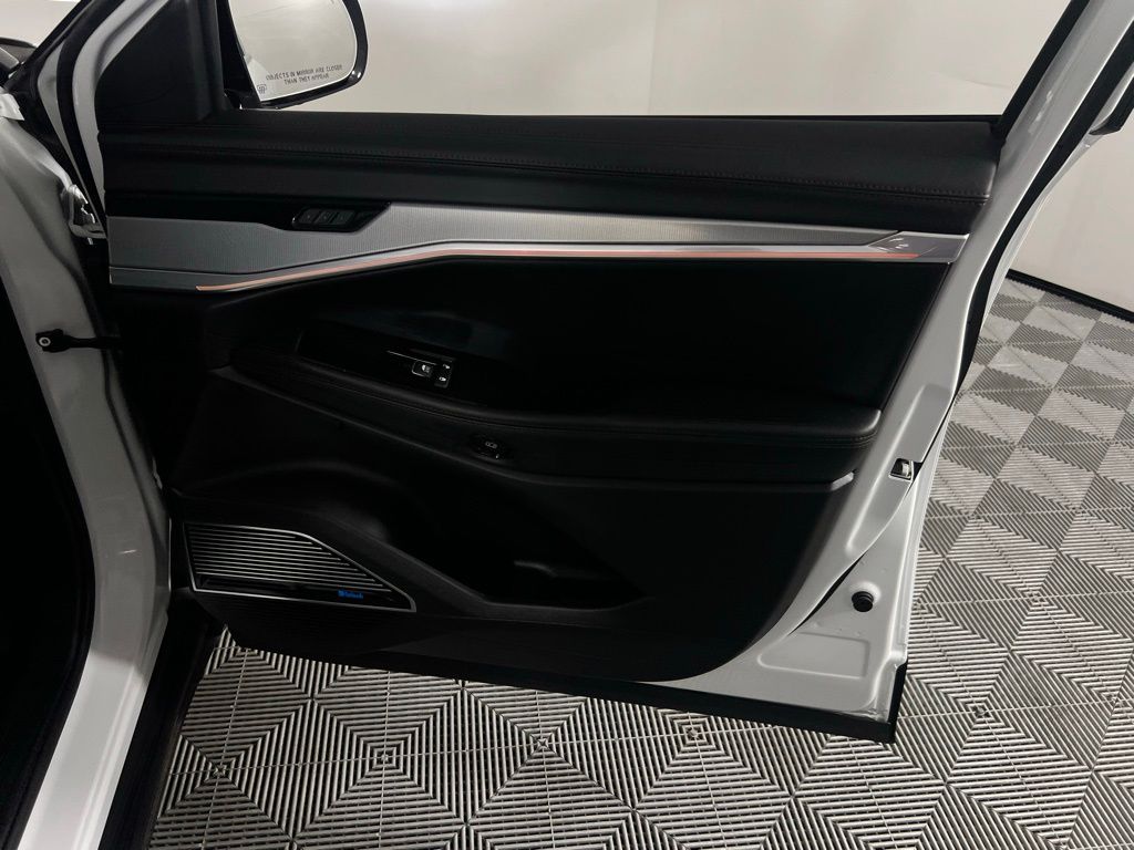 2024 Jeep Wagoneer S Launch Edition photo 22