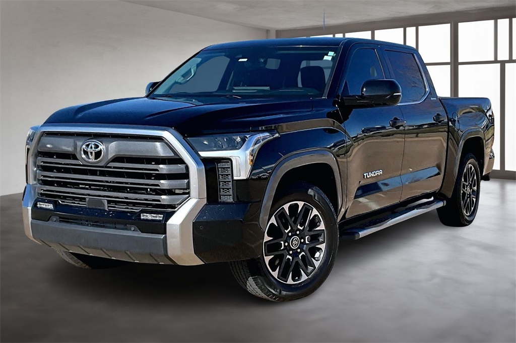 2022 Toyota Tundra Limited's photo