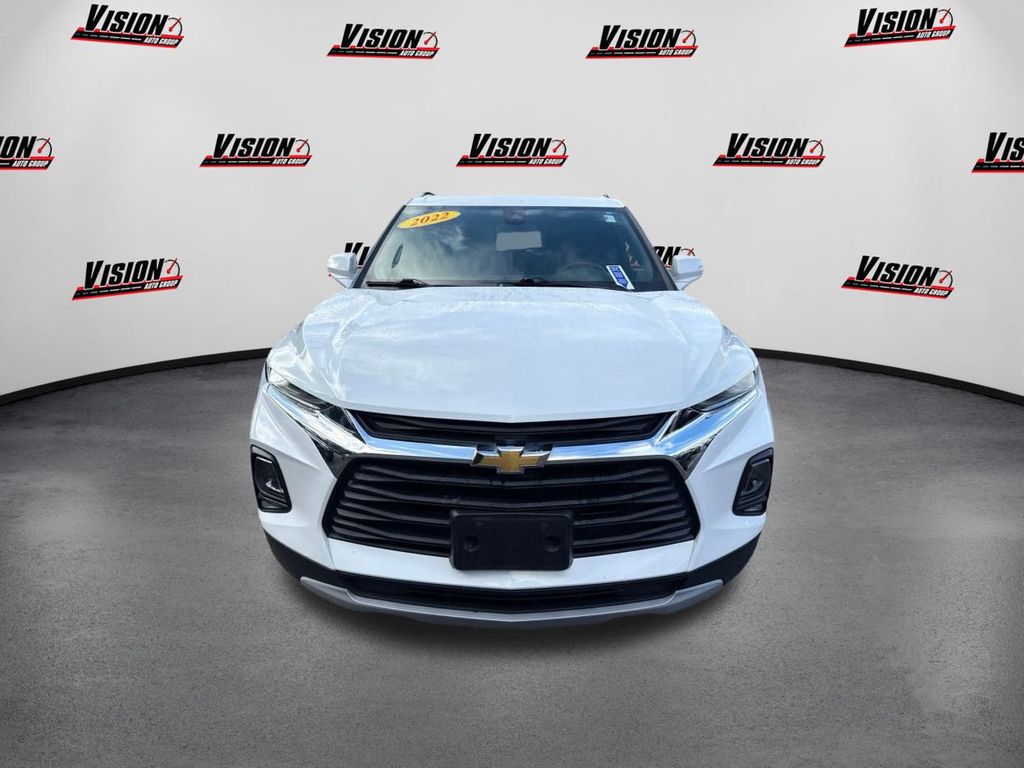 2022 Chevrolet Blazer 3LT photo 2