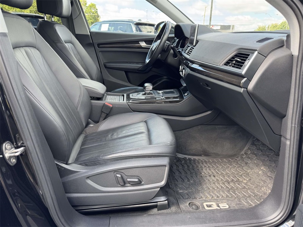 2020 Audi Q5 45 Premium Plus photo 15