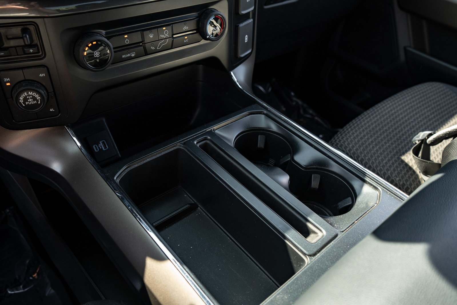 2023 Ford F-150 XL photo 25