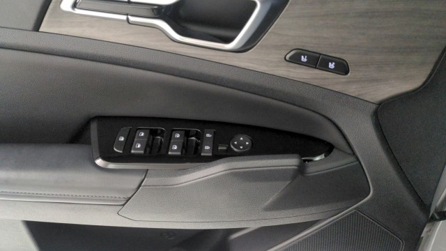 Used 2024 Wolf Gray/Ebony Black Roof Kia X-Pro image 21