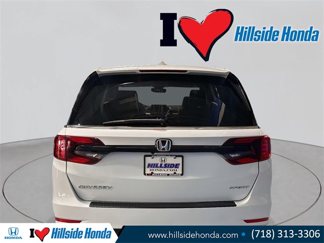 2023 Honda Odyssey Sport photo 4
