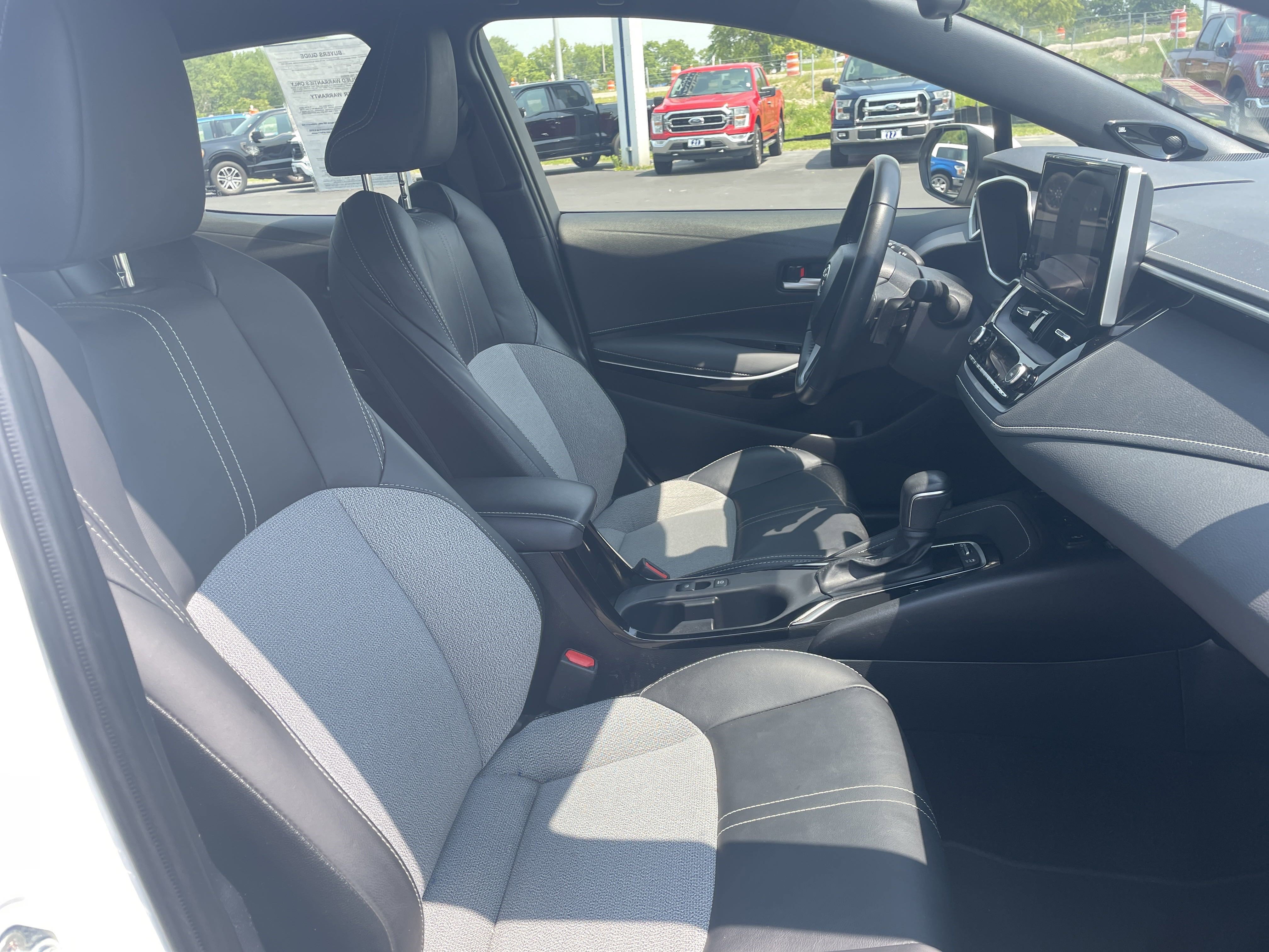2023 Toyota Corolla XSE photo 19