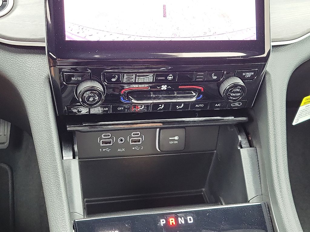 2025 Jeep Grand Cherokee Limited photo 17