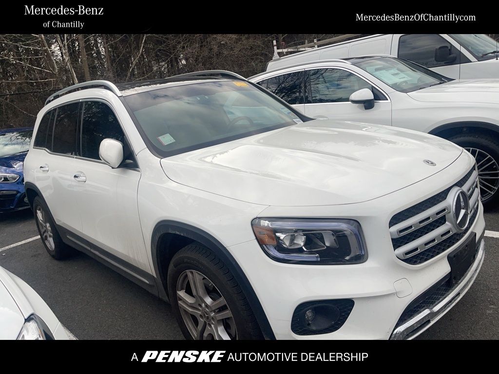 2023 Mercedes-Benz GLB Base's photo