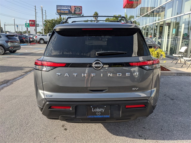 2023 Nissan Pathfinder SV photo 5
