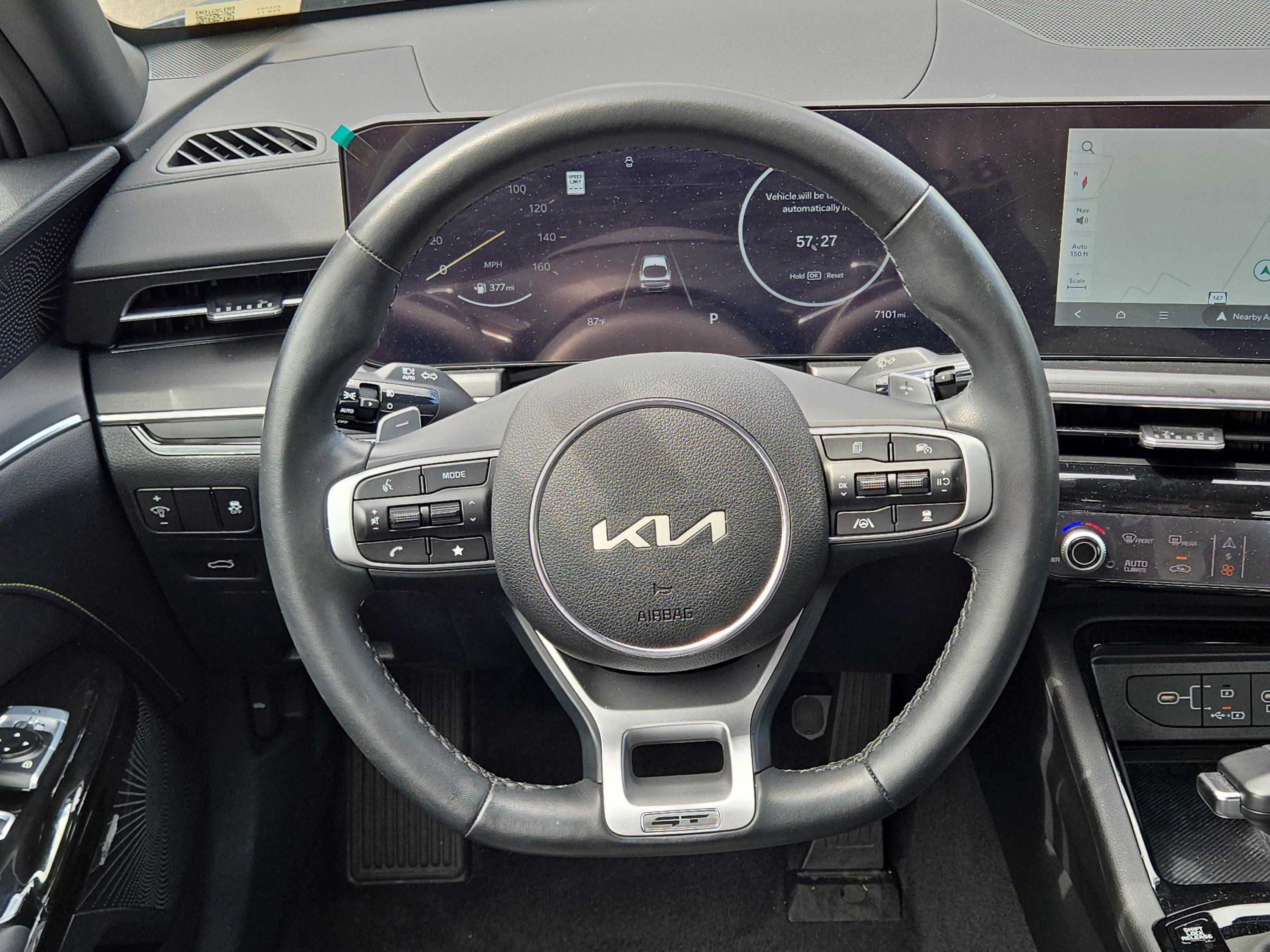 2025 Kia K5 GT photo 13