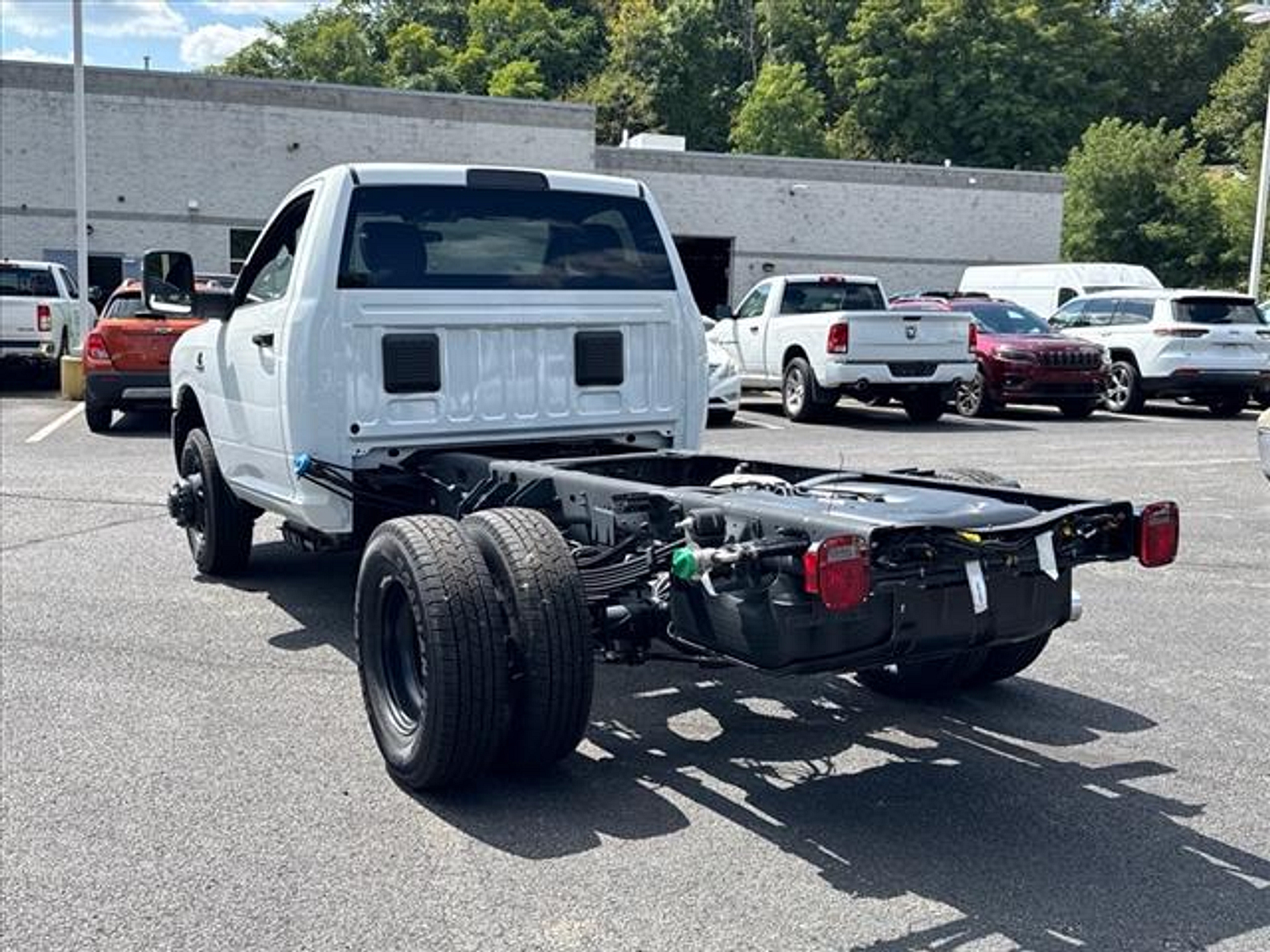 2024 Ram 3500 Tradesman SLT photo 3