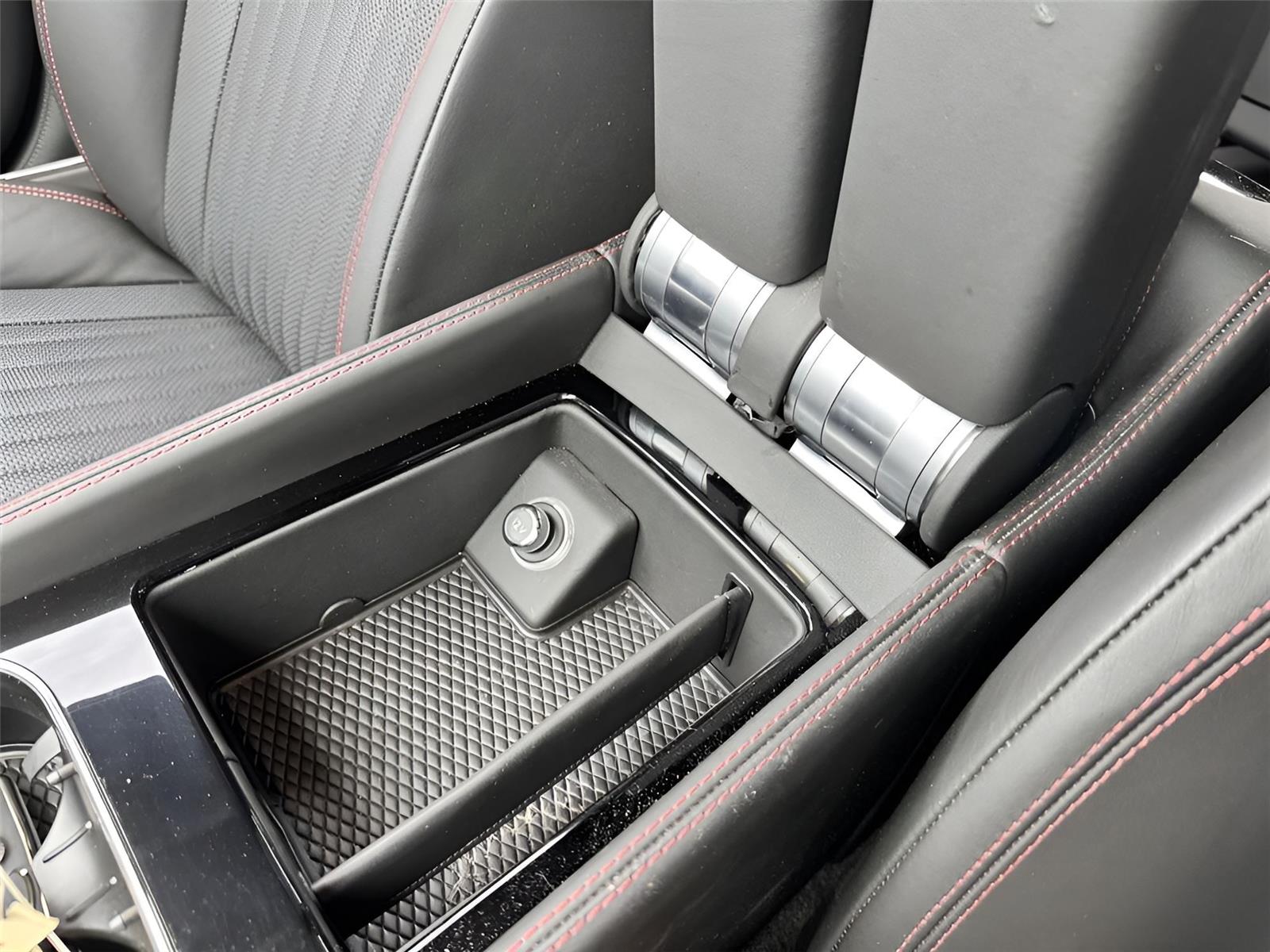 2018 Bentley Flying Spur V8 S photo 52