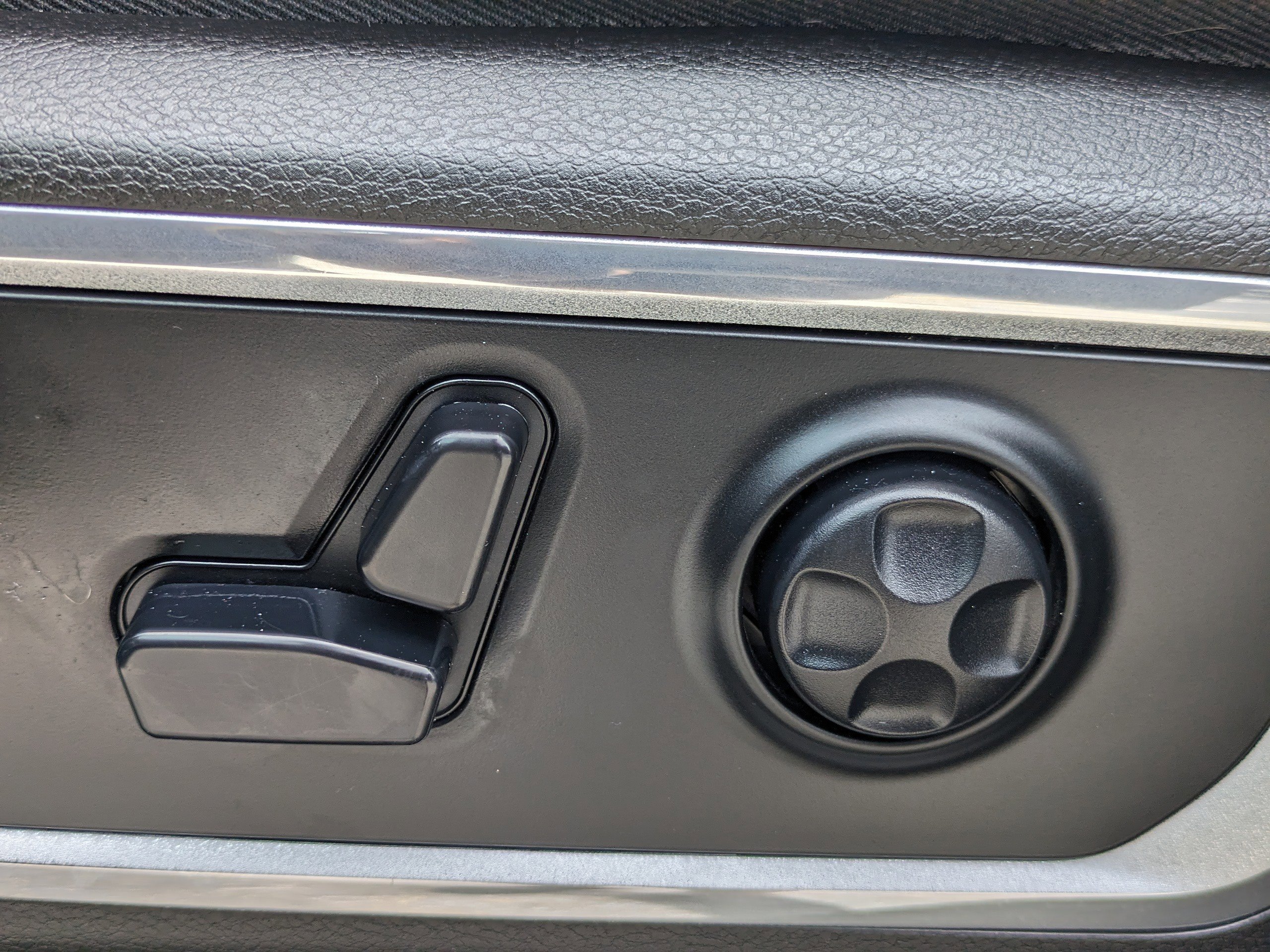 2021 Ram 1500 Laramie photo 21