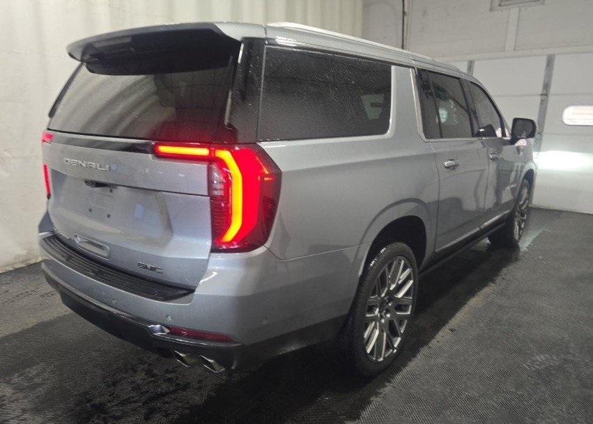 2025 GMC YUKON XL - Image 2
