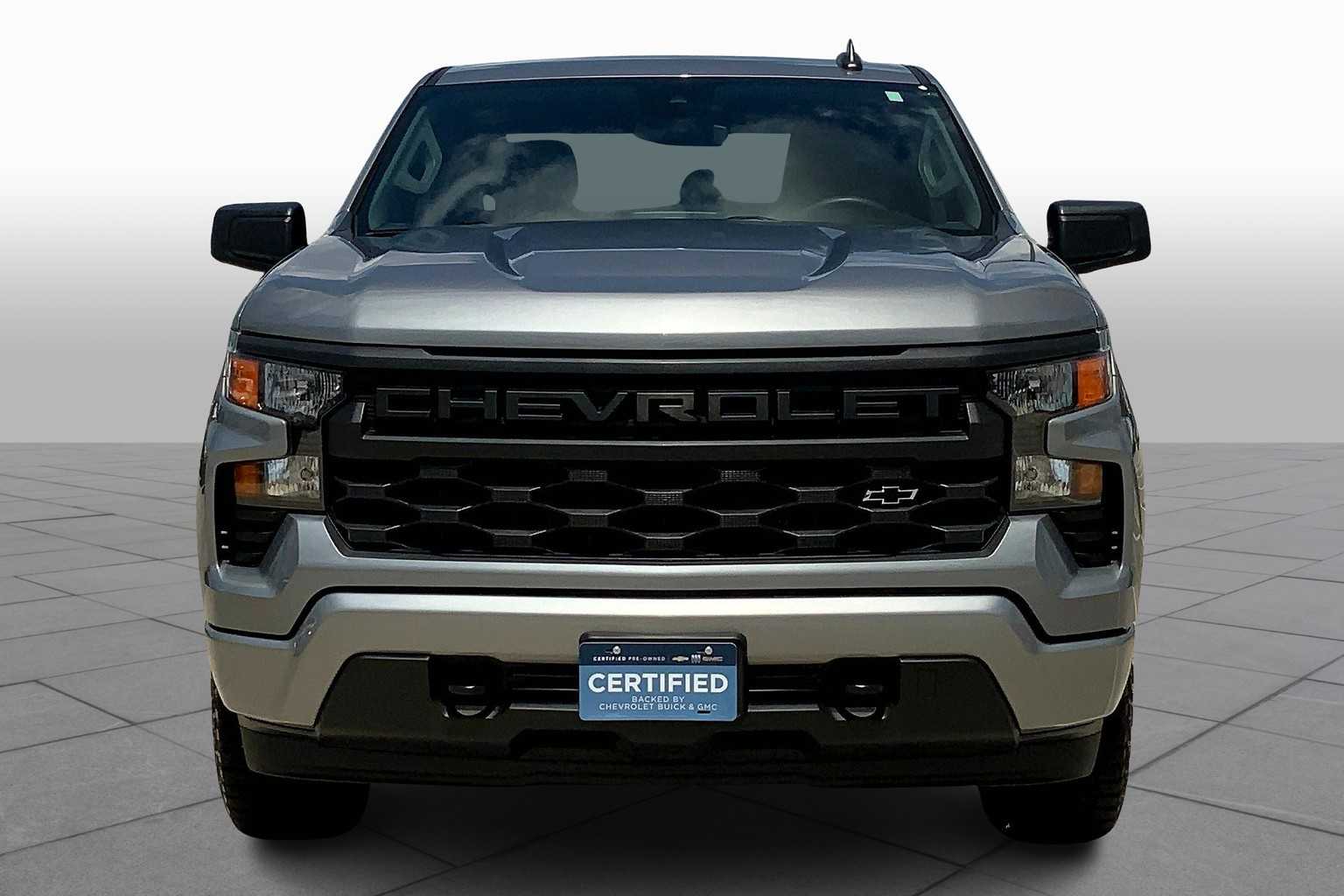 2023 Chevrolet Silverado 1500 Custom photo 3