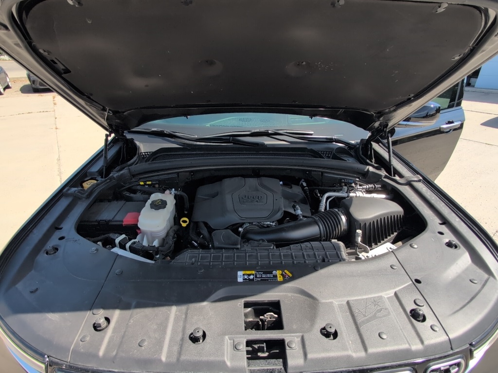 2022 Jeep Grand Cherokee Summit Reserve photo 34