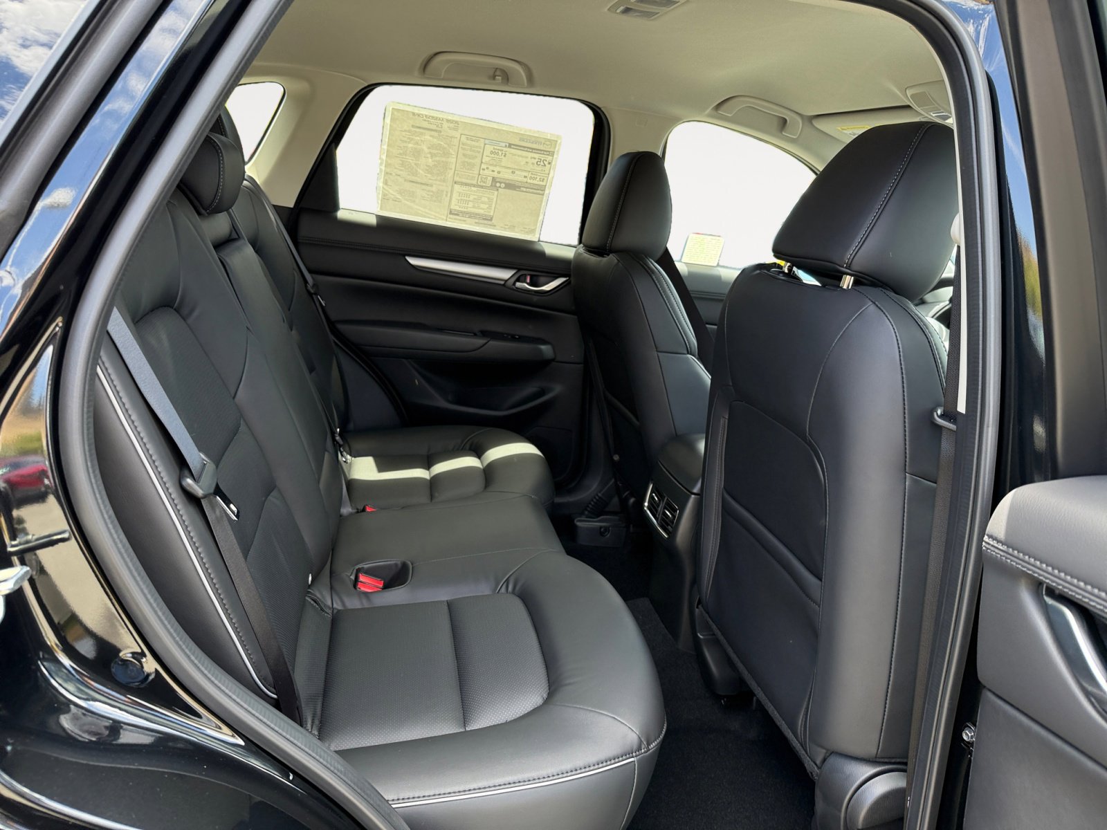 2025 Mazda CX-5 2.5 Select photo 18