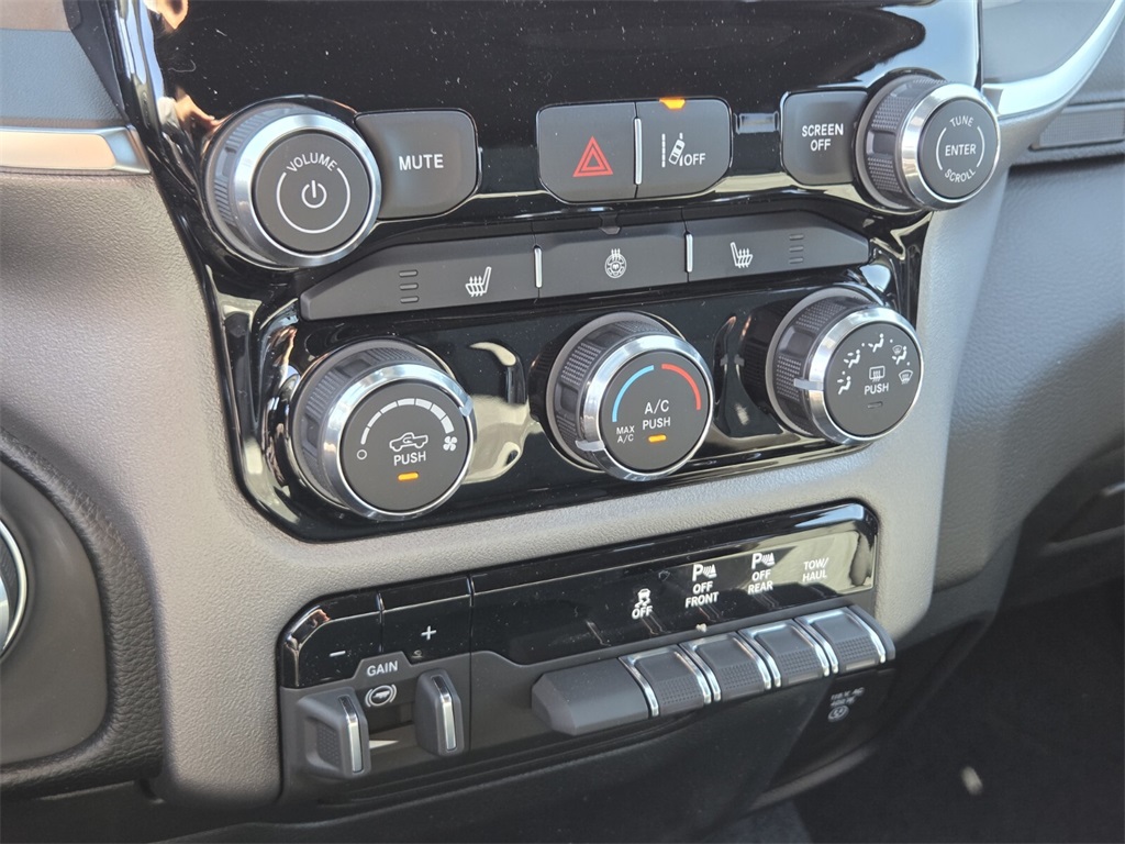 2026 Ram 1500 Big Horn Lone Star photo 13