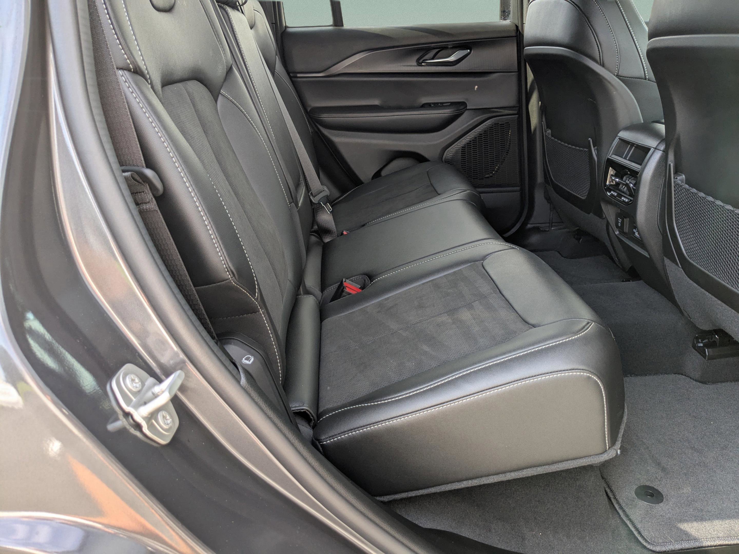 2024 Jeep Grand Cherokee Altitude X photo 9