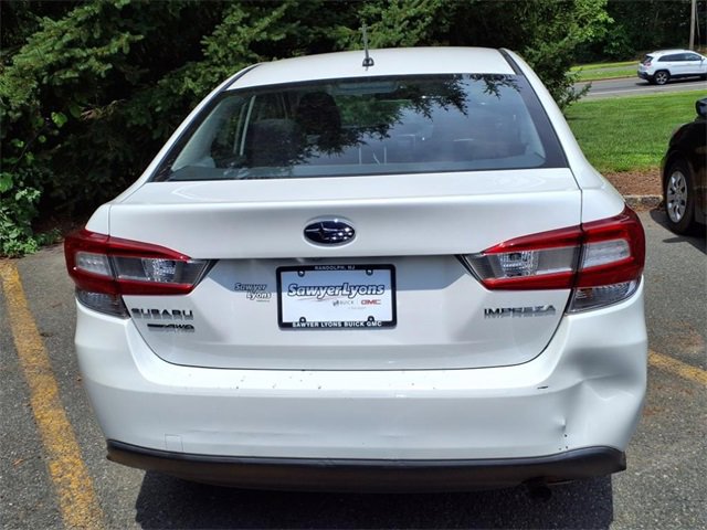 2022 Subaru Impreza Base photo 9