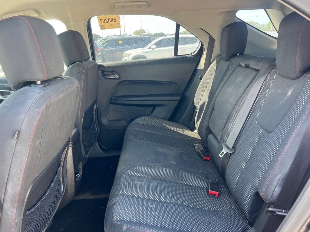 2016 Chevrolet Equinox LT photo 3