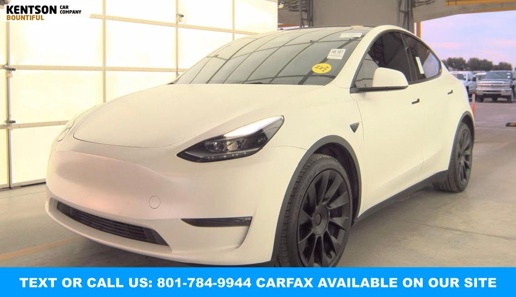 2024 Tesla Model Y Long Range's photo