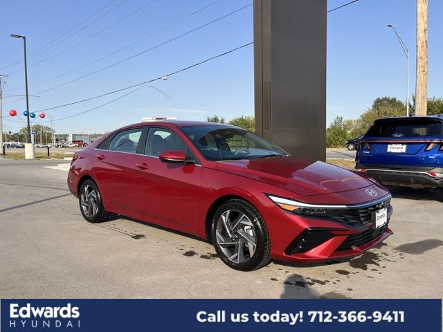 2025 Hyundai Elantra SEL Convenience photo 3