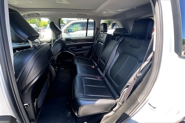 2022 Jeep Grand Cherokee Limited photo 18
