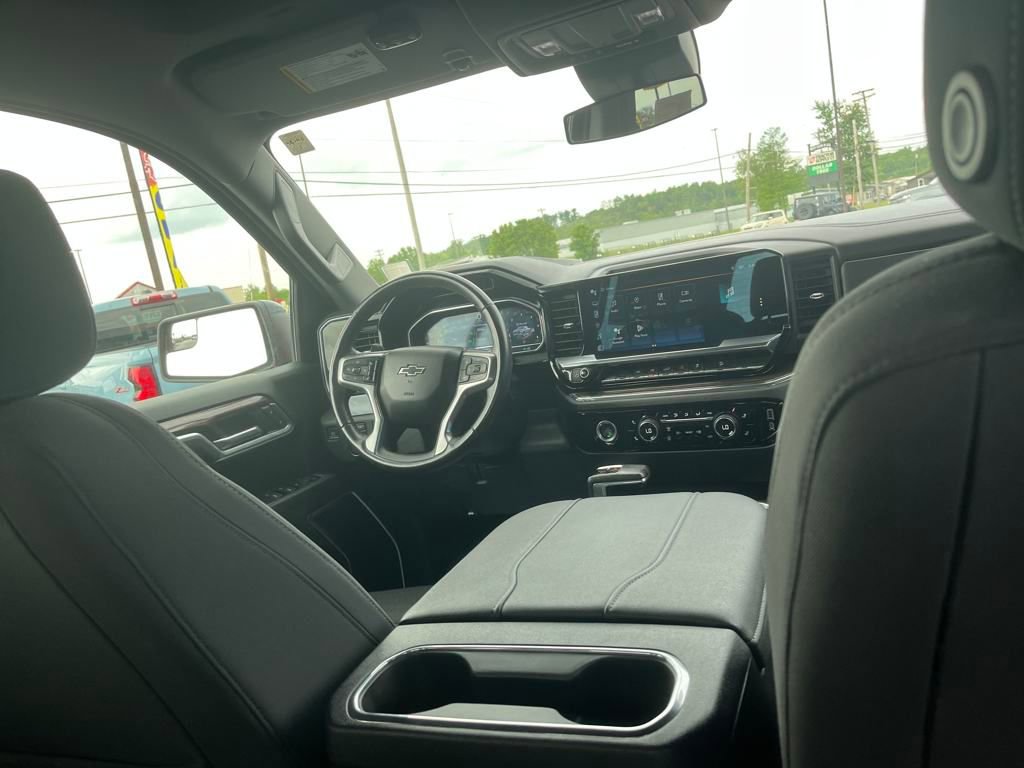 2023 Chevrolet Silverado 1500 RST photo 23