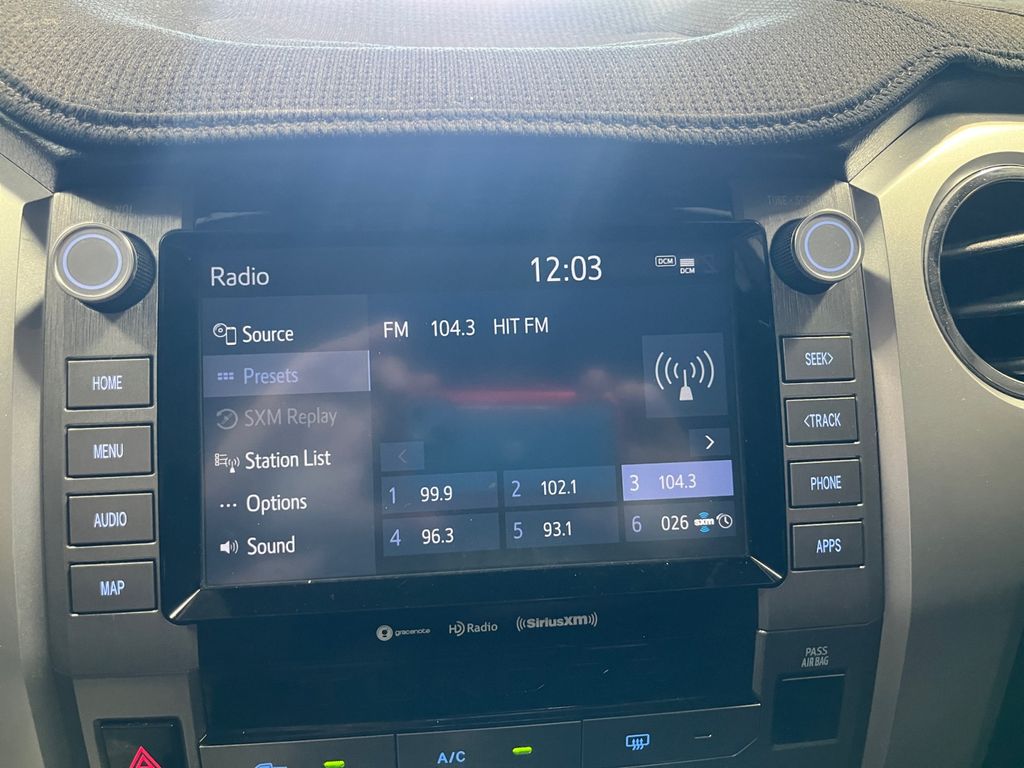 2021 Toyota Tundra SR5 CrewMax photo 9