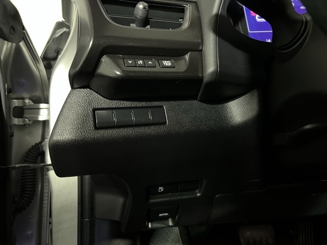 2021 Lexus UX 200 photo 18
