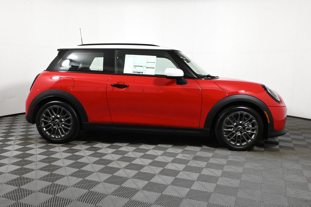 2025 Mini Cooper Hardtop Signature photo 3