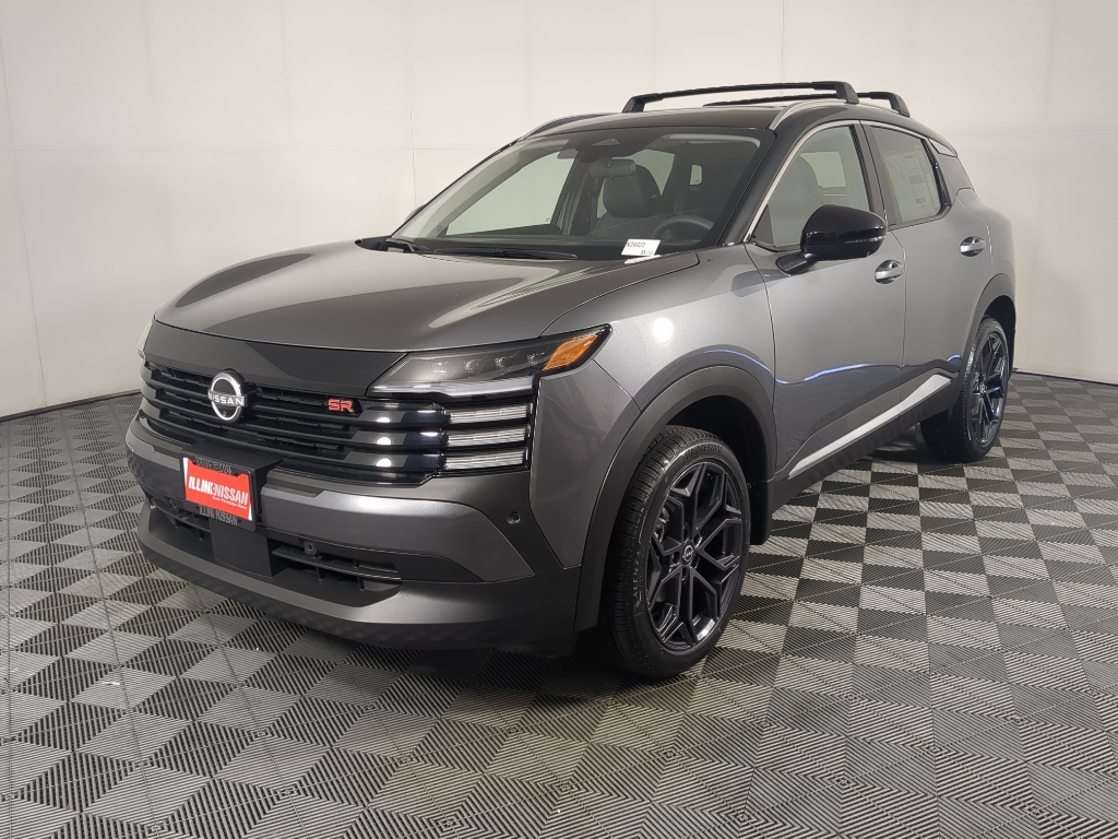 2026 Nissan Kicks SR photo 3