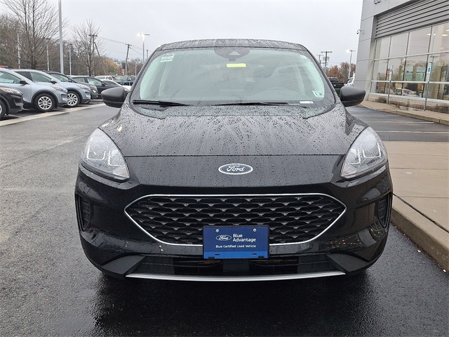 2022 Ford Escape SE photo 2