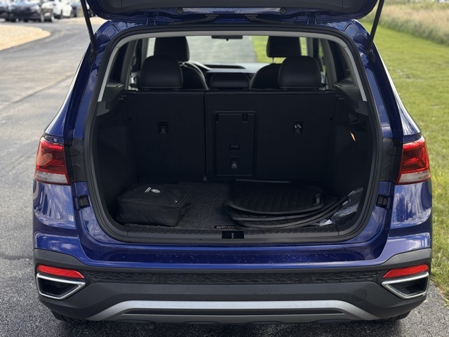 2022 Volkswagen Taos SE photo 3
