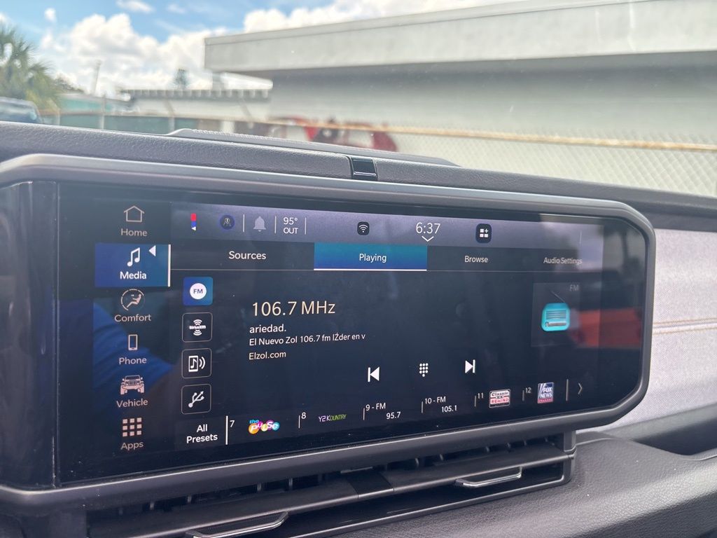 2025 Jeep Wrangler Sport S photo 38