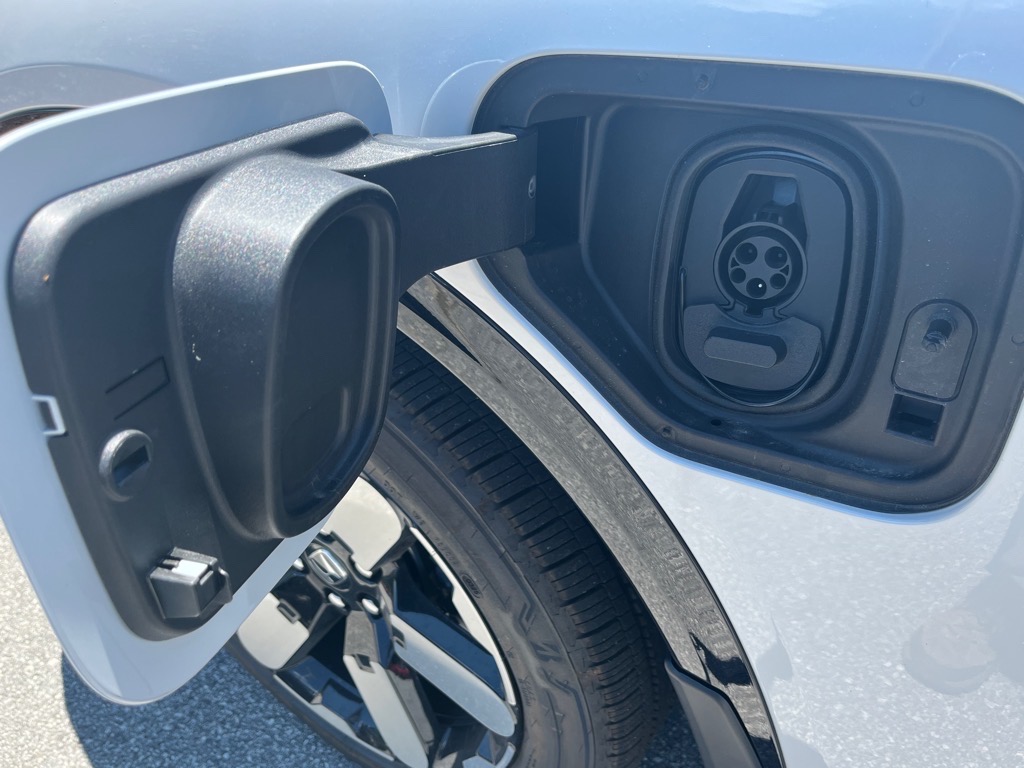 2025 Honda Prologue Elite photo 3