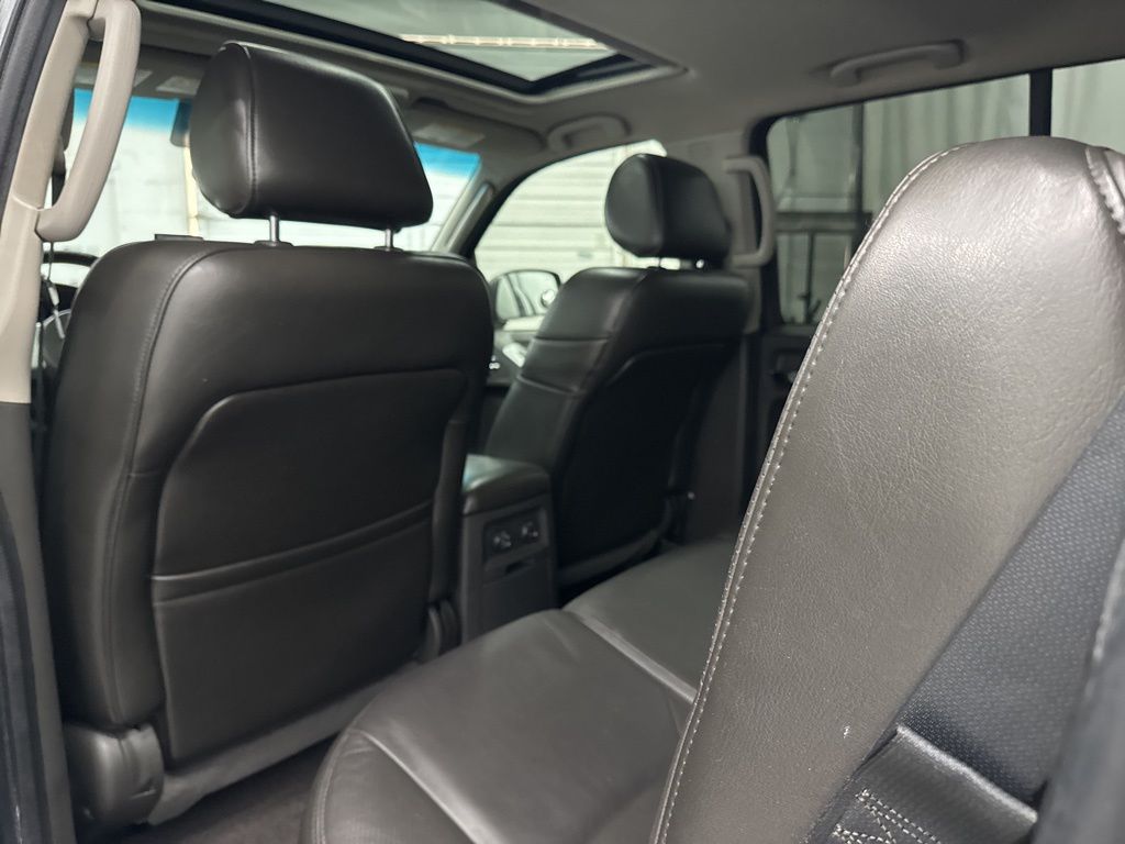 2008 Nissan Pathfinder LE photo 10