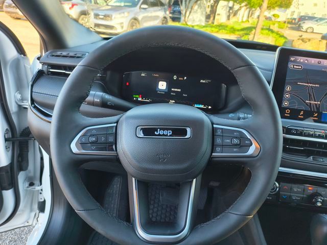 2025 Jeep Compass Limited photo 13