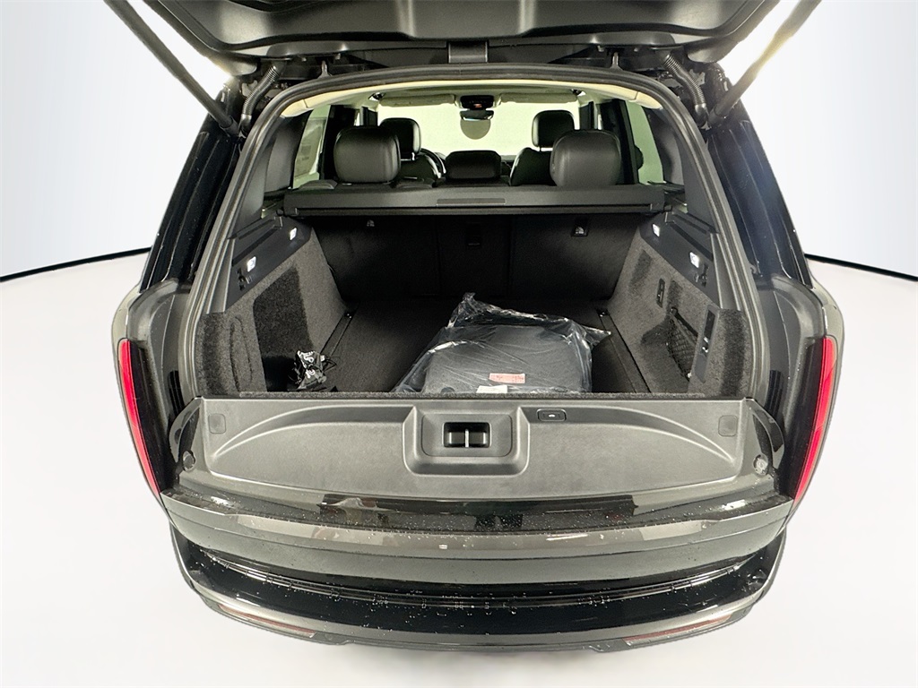 2025 Land Rover Range Rover SE photo 23