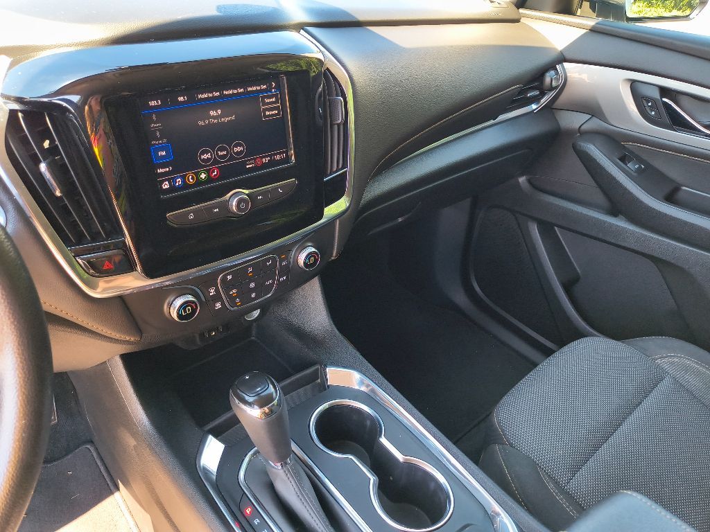 2021 Chevrolet Traverse LS photo 20