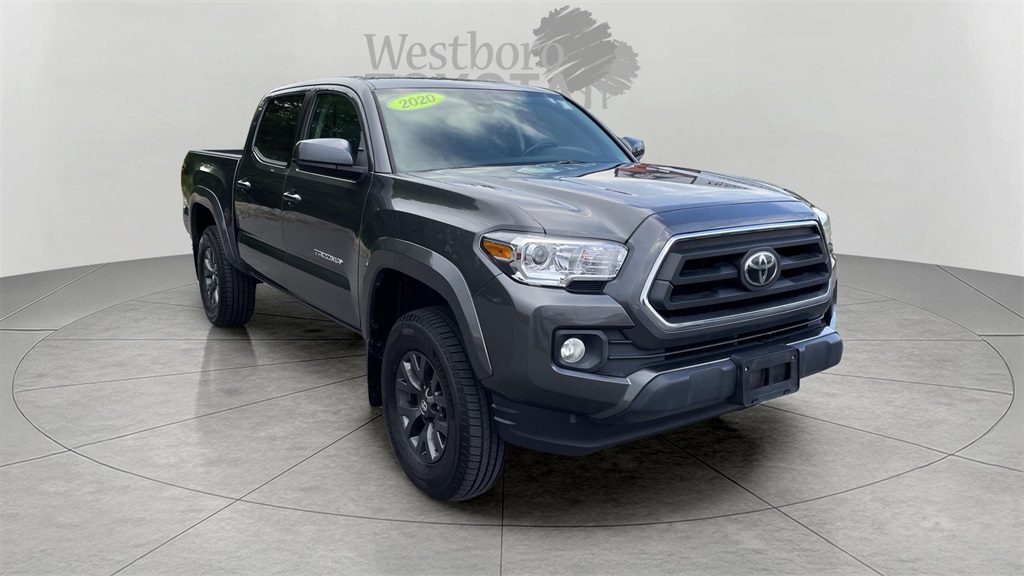 2020 Toyota Tacoma SR5's photo