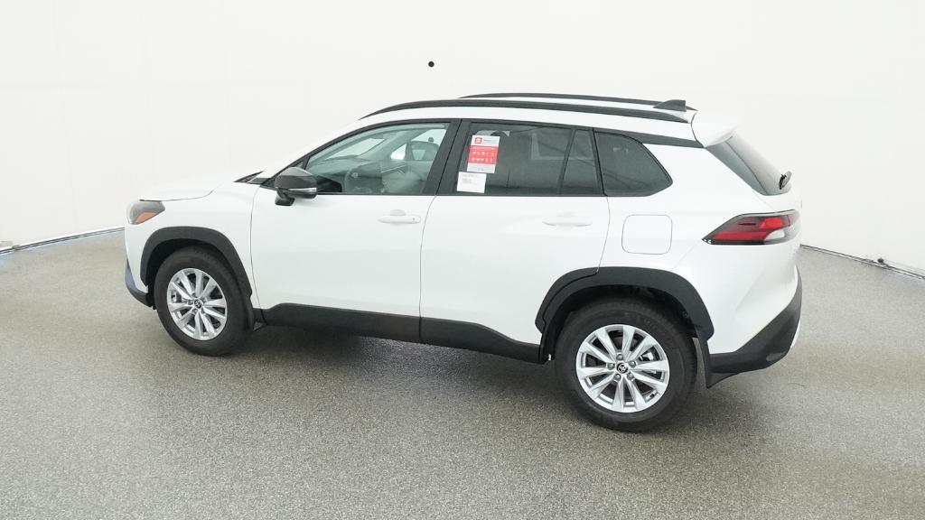 2026 Toyota Corolla Cross LE photo 11