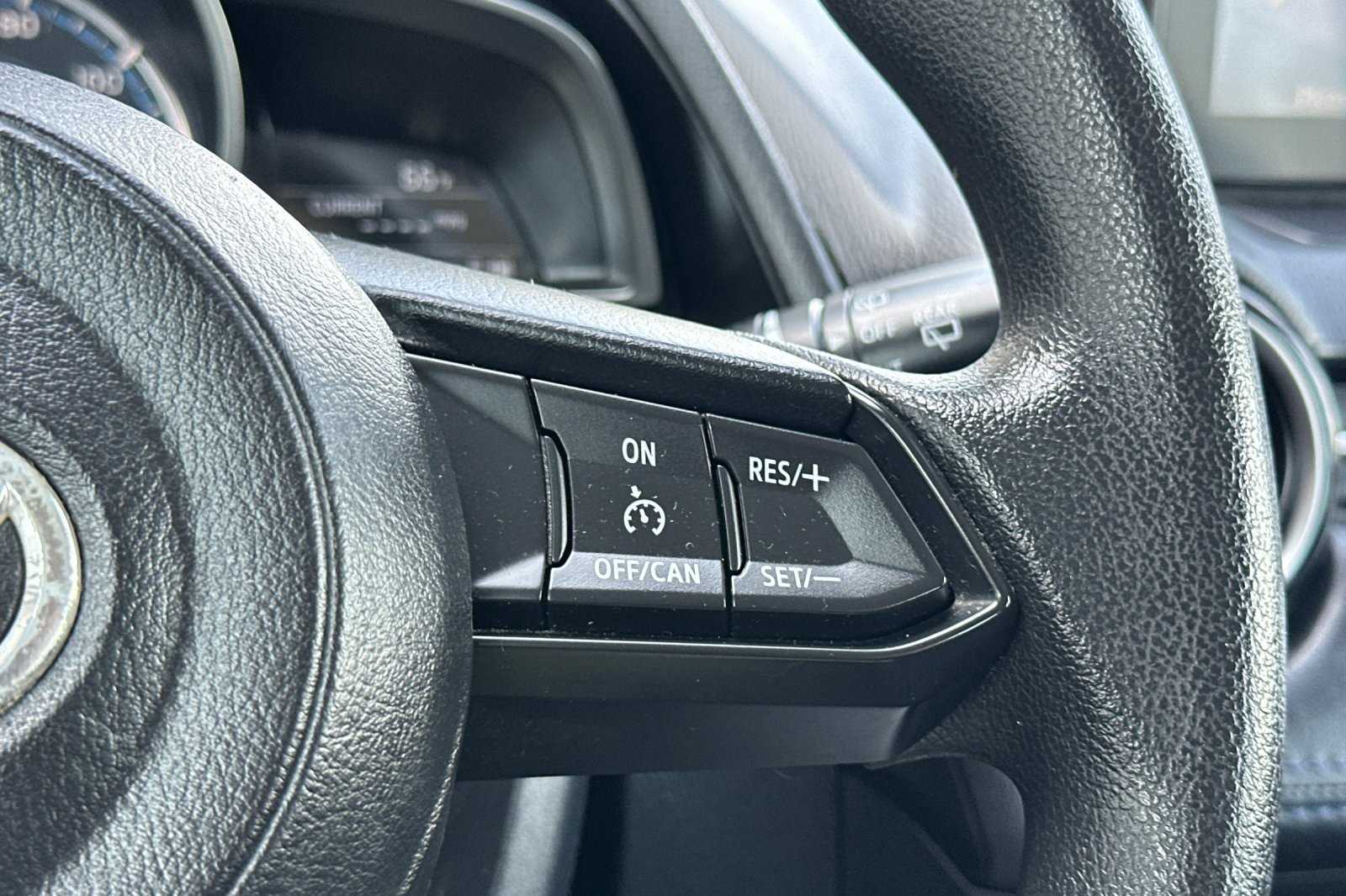 2020 Toyota Yaris LE photo 25