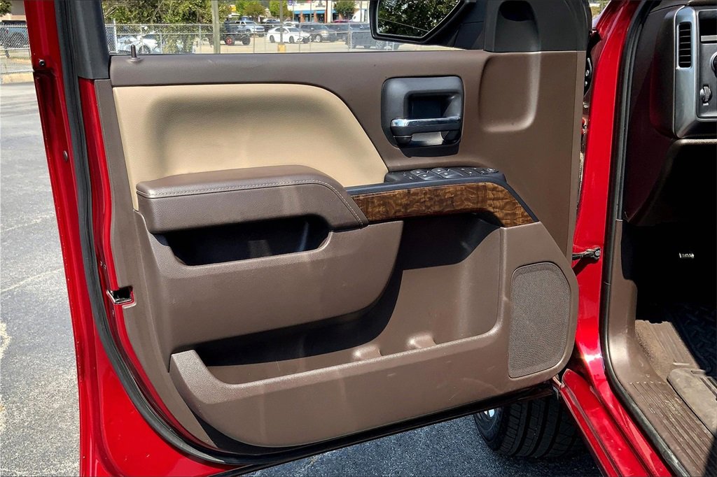 2018 Chevrolet Silverado 1500 LT photo 22