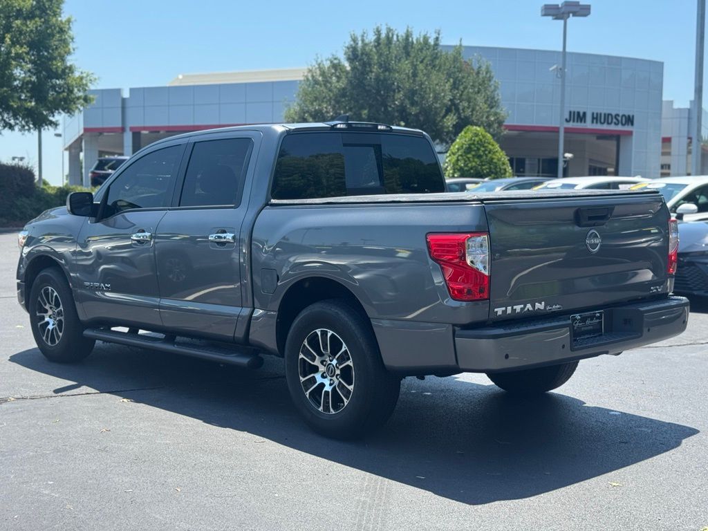 2023 Nissan Titan SV photo 4