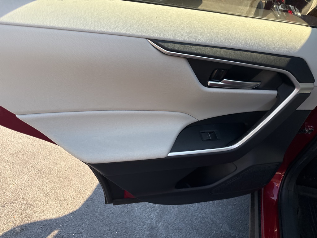 2023 Toyota RAV4 XLE photo 12