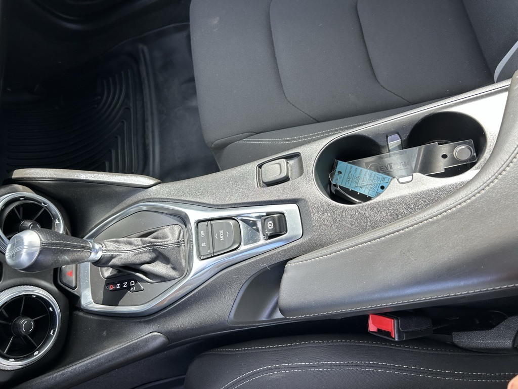 2018 Chevrolet Camaro SS photo 18