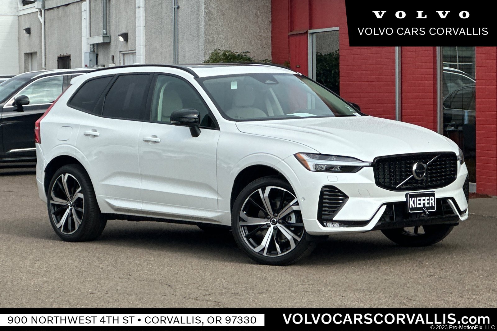 2025 Volvo XC60 Ultra's photo