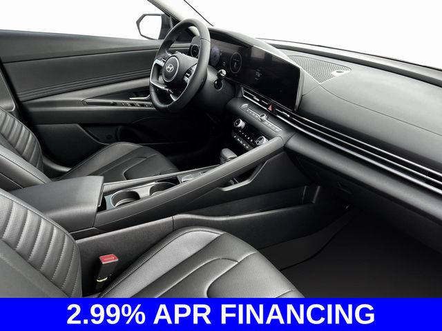 2025 Hyundai Elantra Limited photo 13